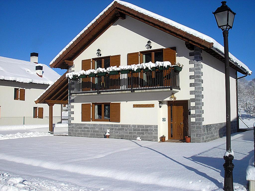 Casa Rural Irugoienea Espinal-Auzperri Екстер'єр фото